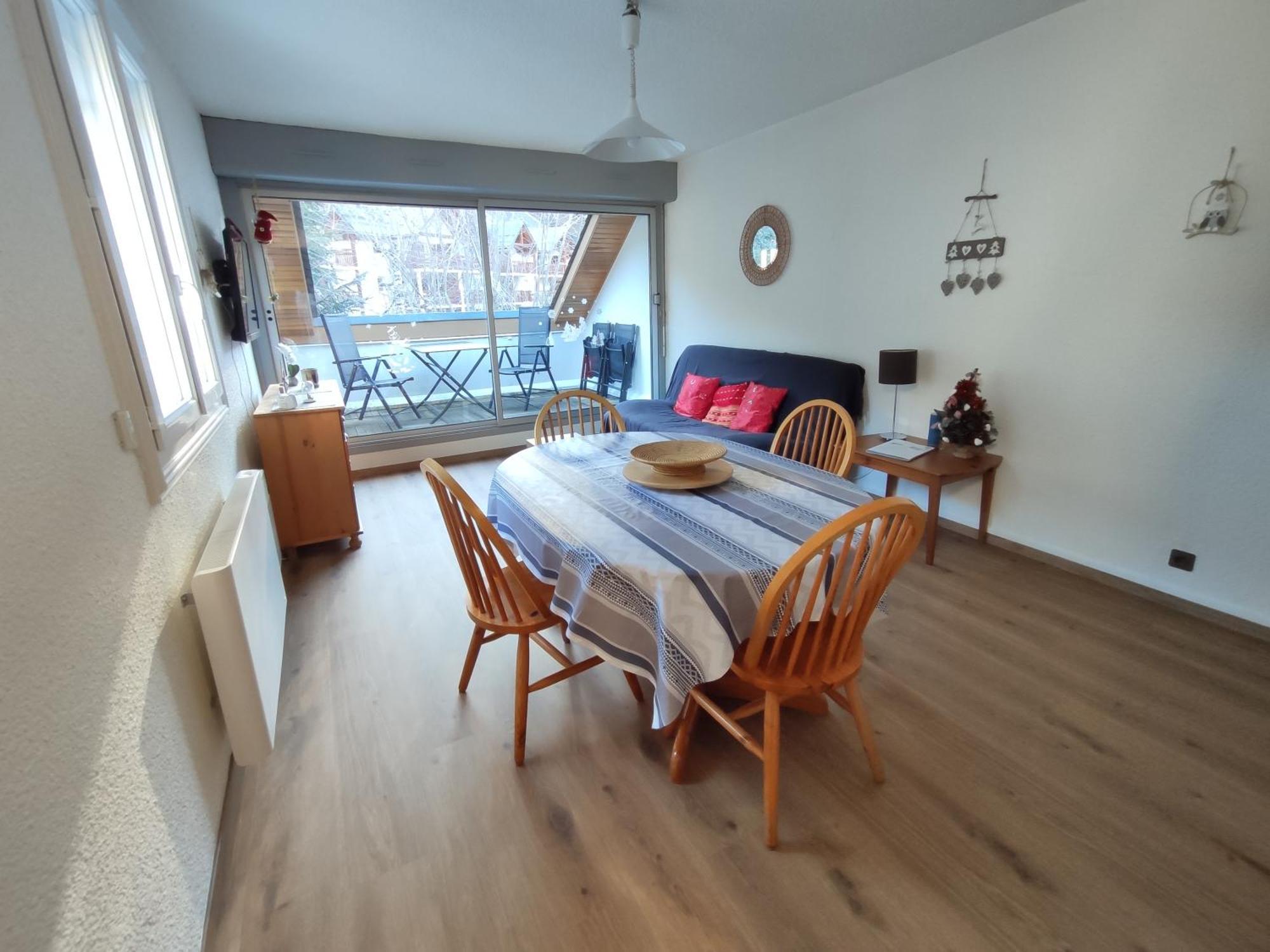 T2 Spacieux Et Lumineux Avec 2 Terrasses Sud Et Est, Proche Centre Village แซ็งต์-ลารีย์-ซูว์ลอง ภายนอก รูปภาพ